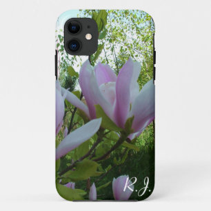Coque iPhone 11 fleurs de magnolia mauve