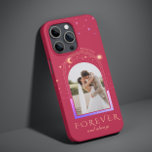 Coque Case-Mate iPhone FOREVER ET TOUJOURS Mariage Magenta Photo céleste<br><div class="desc">FOREVER ET TOUJOURS Mariage Magenta Celestial Photo Nom personnalisé Smart Phone coque iphone présente le soleil, la lune et les étoiles avec votre photo préférée sur un arrière - plan magenta et personnalisée avec votre nom et texte personnalisé ou "Forever et toujours" dans la typographie de script de calligraphie or...</div>