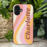 Coque Pour iPhone 16 Plus Girly Retro Vintage Wave Nom personnalisé<br><div class="desc">Girly Retro Vintage Wave Personnalisé Nom iPhone 16 Plus Phone Boîtes dispose d'une vague rétro dans les tons rose, orange et blanc avec votre nom personnalisé dans élégant script moderne accentué. Personnalisez en modifiant le texte dans la zone de texte fournie. Parfait pour l'anniversaire, Noël, Fête des Mères, baby showers,...</div>