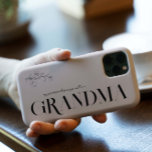 Coque Case-Mate iPhone Grand-mère | Chic Boho Lettering & Floral<br><div class="desc">Le boîtier de téléphone élégant est doté d'une typographie moderne qui dit "mes plus grandes bénédictions m'appellent grand-mère", avec un joli arrangement floral d'art. L'arrière - plan rose pâle peut être changé en n'importe quelle couleur. Personnalisez avec votre message personnalisé. Utilisez les outils de conception pour choisir une couleur arrière...</div>