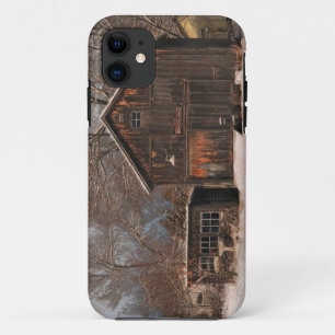 Coque iPhone 11 Grange rustique & gîte Scène Vintage
