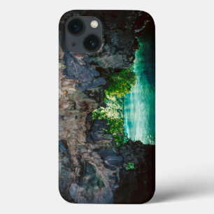 iPhone 13 Case Grotte aux chauves-souris à Airai, Palaos, Microné
