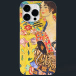 Coque Case-Mate iPhone Gustav Klimt Lady Avec Fan vintage Art Nouveau<br><div class="desc">Gustav Klimt Lady Avec Fan vintage Art Nouveau</div>