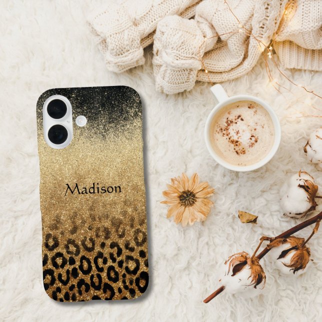 Coques Case-Mate iPhone Imprimé léopard pailleté or noir Monogramme (Black Gold Glitter iPhone case monogrammed with name or initials. Available in all current sizes)