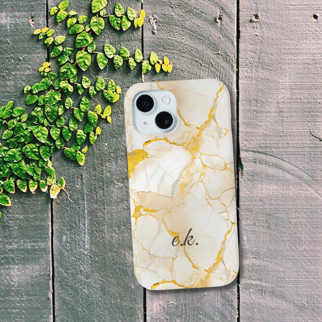 Coques Case-Mate iPhone Initiales monogramme sur marbre blanc jaune or  (Monogram Initials name gold yellow white marble iPhone case.)