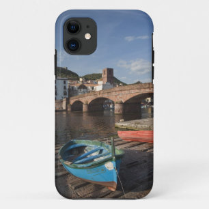 Etui iPhone Case-Mate Italie, Sardaigne, Bosa. Vue de la ville le long d