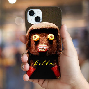 Coque iPhone 15 Mini Kachina Doll Face Photo Hello Script mignon Simple