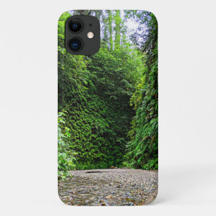 Case-Mate iPhone Case Le sentier du ruisseau s'enfonce dans les murs ver
