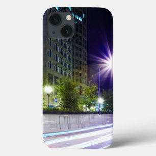 iPhone 13 Case Le trafic brouillé la nuit