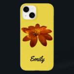 Coque Case-Mate iPhone Lever du soleil sur le tournesol mexicain Orange F<br><div class="desc">Il y a des heures spéciales le matin et le soir où des poutres légères se produisent dans la nature. Cette scène naturelle montre la lumière du soleil à peine illuminant une fleur orange enduite de rosée matinale. Cette fleur semble provenir de la famille Tithonia, plus communément appelée tournesol mexicain....</div>