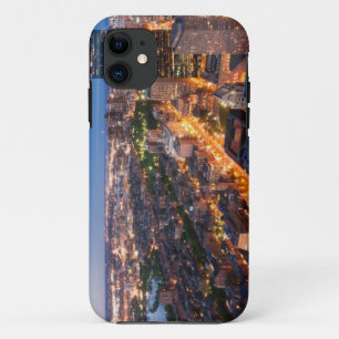 Coque iPhone 11 L'horizon de Boston au crépuscule
