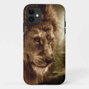 Case-Mate iPhone Case Lion contre le ciel orageux