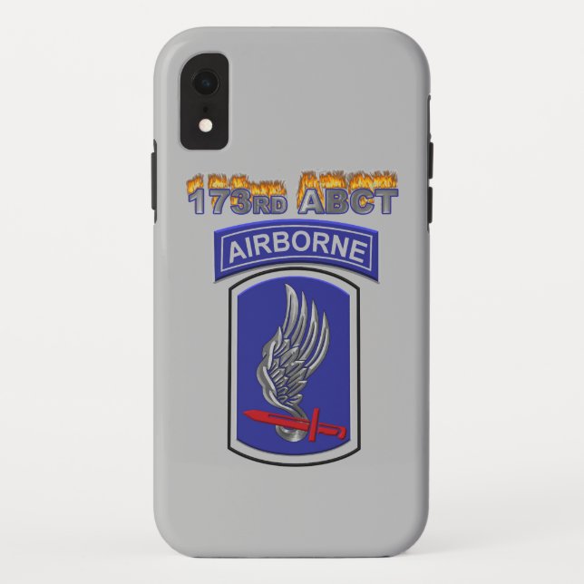 Coques Case-Mate iPhone L'une des 173e équipe de combat de la brigade aéro (Dos)