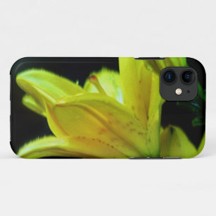 Coques Pour iPhone Lys jaunes avec effet éolien par Shirley Taylor