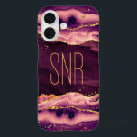 Coque Pour iPhone 16 Magenta Agate Géode Monogramme Nom Parties scintil<br><div class="desc">Élégante, élégante boîte de téléphone portable personnalisée avec agate magenta, géode et marbre avec parties scintillant faux or avec un monogramme, initiales ou nom montré dans un style de police moderne modifiable en or. OPTIONS : L'exemple est affiché sur un iPhone 14 à peine Il y a un style coque—d'autres...</div>