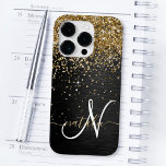 Coque Case-Mate iPhone Monogramme à étincelle noire à Parties scintillant<br><div class="desc">Personnalisez facilement ce design élégant et branché de boîtier de téléphone avec une jolie parties scintillant dorée brillante sur un arrière - plan métallique brossé noir.</div>