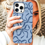Coque iPhone 16 Pro Max Monogramme bleu foncé<br><div class="desc">Habille ton téléphone en style avec ce boîtier de téléphone bleu chic et tendance ! Doté d'un motif ludique d'arcs dessinés à la main et personnalisé avec votre monogramme, ce coque est le parfait mélange de mode et de fonction. Fabriqué à partir de matériaux durables pour protéger votre téléphone contre...</div>
