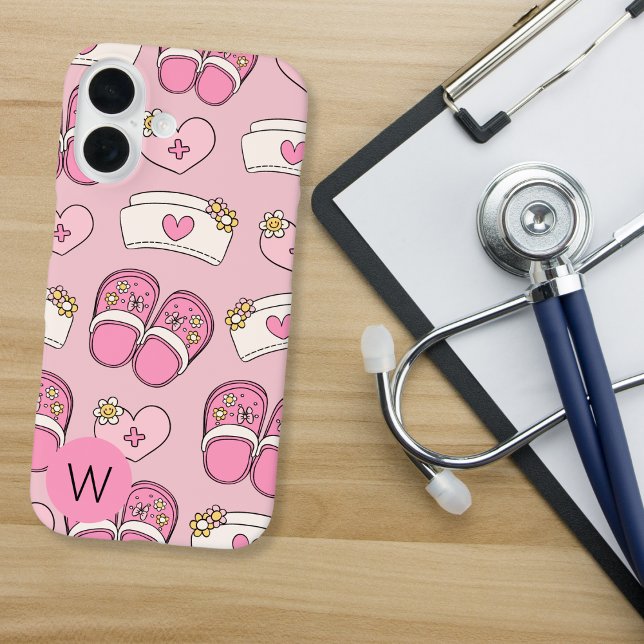 Coques Case-Mate iPhone Monogramme Cœurs, Chapeaux et Sabots d'Infirmière  (Créateur téléchargé)