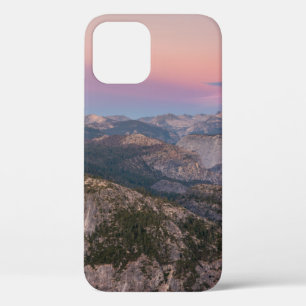 Case-Mate iPhone CASE MONTAGNE VERTE ET BROWN SOUS LE CIEL NUAGE DURANT 