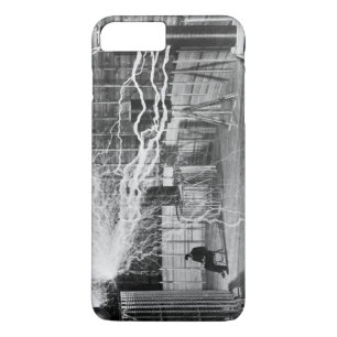 Coque iPhone 8 Plus/7 Plus Nikola Tesla à son laboratoire de Colorado