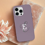 Coque Case-Mate iPhone Nom élégant unique et typographie de monogramme vi<br><div class="desc">Simple et féminine, cette élégante coque iphone élégante a une représentation de votre nom et monogramme avec des sérifs classiques et une typographie de script plus ornée dans une symétrie équilibrée. Les trois éléments se fondent dans une harmonie sophistiquée et créent votre propre logo de marque personnelle. Montré ici avec...</div>