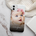 Coque Case-Mate iPhone Nom photo de bébé personnalisé écriture manuscrite<br><div class="desc">Créez votre propre coque iPhone 11 personnalisé avec votre nom de script manuscrit moderne personnalisé et votre photo de bébé préférée.</div>