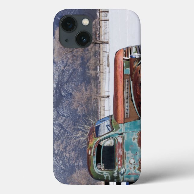 Coques Case-Mate iPhone Old truck sitting in the field (Verso)