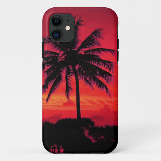 Coque iPhone 11 Palmiers exotiques du coucher de soleil de l'Hawaï