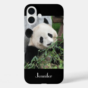 Coque Pour iPhone 16 Plus Panda géant mignonne, Arrière - plan noir, Nom per