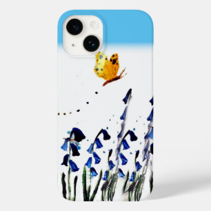 Coque Pour iPhone 14 Papillon volant au-dessus de Bluebells Floral
