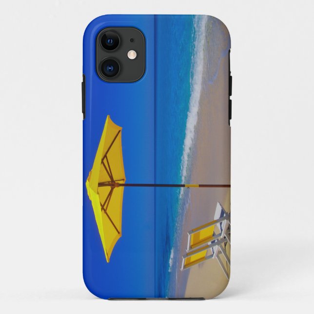 Coques Case-Mate iPhone Parapluie de plage jaune et chaises impeccables (Dos)