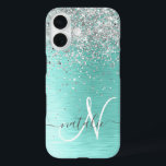 Coque Pour iPhone 16 Parties scintillant argentée turquoise en métal br<br><div class="desc">Personnalisez facilement ce design branché de boîtier de téléphone chic avec une jolie parties scintillant brillante en argent sur un arrière - plan métallique brossé turquoise.</div>