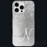 Coque iPhone 16 Pro Max Parties scintillant en métal brossé argenté Nom du<br><div class="desc">Personnalisez facilement ce design branché de boîtier de téléphone chic avec une jolie parties scintillant brillante en argent sur un arrière - plan métallique brossé en argent.</div>