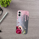 Coque Pour iPhone 16 Parties scintillant rose argent goutte le script d<br><div class="desc">Dégustation de parties scintillant rose,  look goutte de peinture sur un faux arrière - plan métallique d'argent. Fleurs bordeaux et or rose. Modèle pour Votre nom. Le nom en or rose est écrit avec un script de style à la main moderne et tendance.</div>