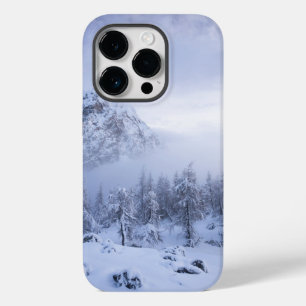Coque Case-Mate iPhone Pays merveilleux d'hiver, brouillard, forêt d'épin