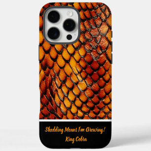 Coque iPhone 16 Pro Max Peaux de serpent à motifs scintillants à la lumièr