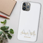 Case-Mate iPhone Case Personnalisé Avec Le Nom Blanc Or Moderne Monogram<br><div class="desc">Présentation du coque iphone Monogramme moderne de marque White Gold - un accessoire élégant et élégant qui allie personnalisation et protection de téléphone haut de gamme. Ce boîtier de téléphone monogramme est doté d'un nom personnalisé et d'un monogramme en élégant script cursif manuscrit, créant un look signature. Conçu pour les...</div>