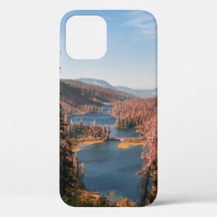 Case-Mate iPhone CASE PHOTO PAYSAGE D'ARBRES PRÈS DU CORPS D'EAU PENDANT