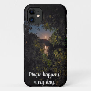 Case-Mate iPhone Case Photo rose pleine lune se levant sur l'eau