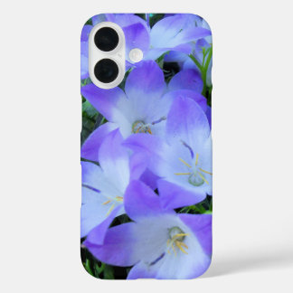 Coque Pour iPhone 16 Photographie de Campanules Violettes