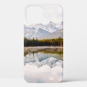 Case-Mate iPhone CASE PINS VERTS AU BORD DU CORPS D'EAU PENDANT LA JOYTI