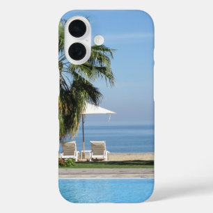 Coque Pour iPhone 16 Plage, Parapluie, Piscine, Chaises, Océan, Palmier