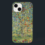 Coque Case-Mate iPhone Pommier par Gustav Klimt, Art Nouveau Vintage<br><div class="desc">Apple Tree (1912) de Gustav Klimt est une peinture d'art vintage de l'époque victorienne Symbolisme. Une scène nature avec un pommier dans un verger sur une ferme aux fruits mûrs et aux fleurs de pommes. Le jardin fleuri est fleuri et fleuri. À propos de l'artiste : Gustav Klimt (1862-1918) était...</div>
