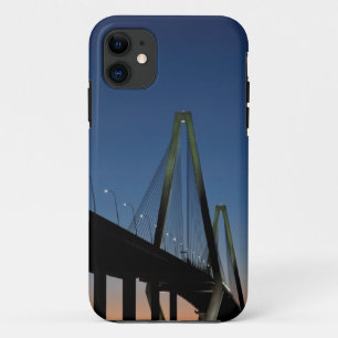 Coque iPhone 11 Pont de Jr. d'Arthur Ravenel au crépuscule