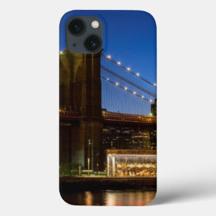 iPhone 13 Coque Pont de Manhattan et de Brooklyn au crépuscule