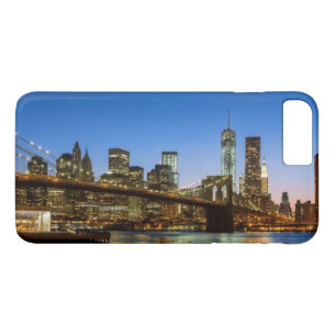 Coque iPhone 8 Plus/7 Plus Pont de Manhattan et de Brooklyn au crépuscule