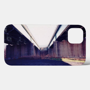 Etui iPhone 13 Pont d'Indecision