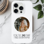 Coque Case-Mate iPhone "Pour le père qui répare tout<br><div class="desc">Protégez le téléphone de papa avec notre coque iPhone 15 Pro "For the Dad That Fixes Everything" ! Ce coque élégant et durable présente une citation sincère qui célèbre le rôle de papa en tant que bricoleur de famille. Conçu pour offrir une protection supérieure tout en présentant un message significatif,...</div>