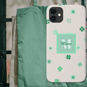 Case-Mate iPhone Case Quatre trèfles de feuilles dispersés sur le blanc