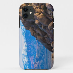 Coque iPhone 11 Rochers et montagnes